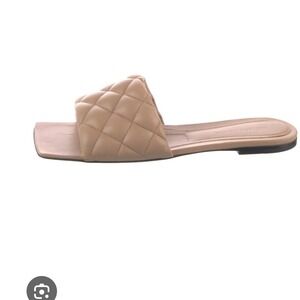 Bottega Veneta Intrecciato Padded Leather Slides Beige Size 37 avant-garde comfy